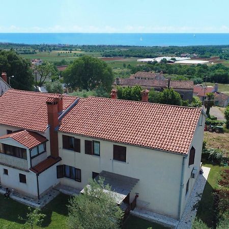 Apartment Kuki Пореч Екстер'єр фото