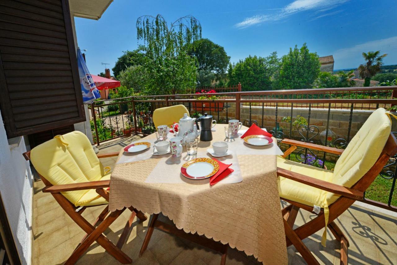 Apartment Kuki Пореч Екстер'єр фото