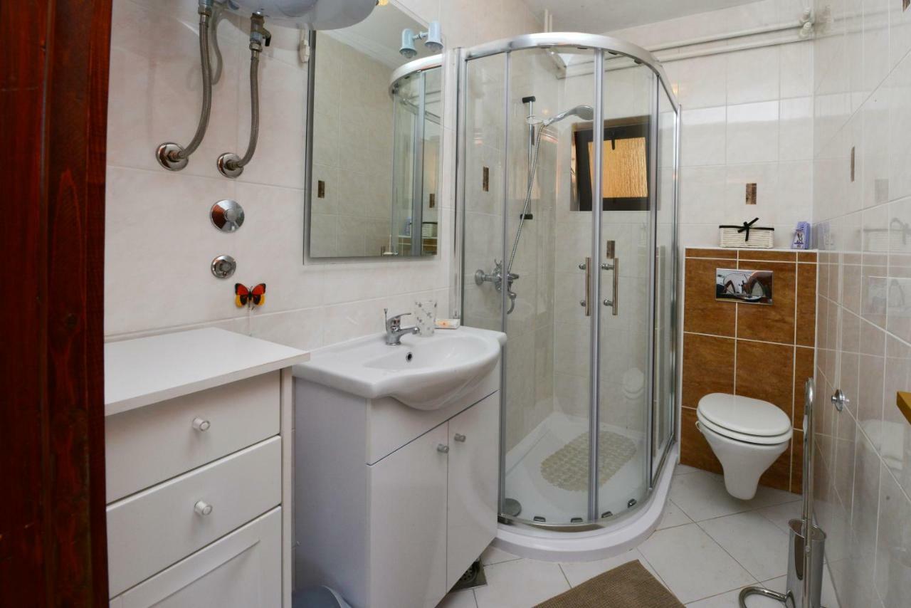 Apartment Kuki Пореч Екстер'єр фото