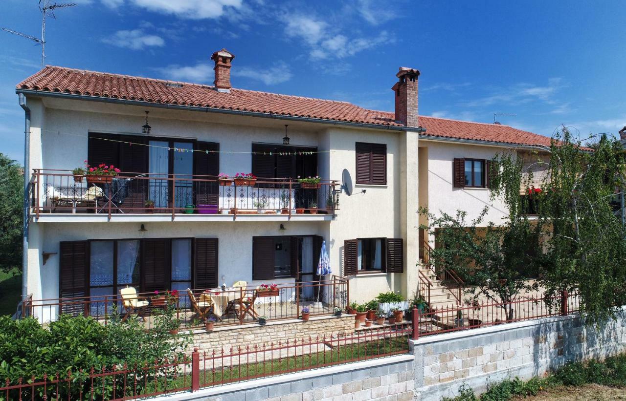Apartment Kuki Пореч Екстер'єр фото