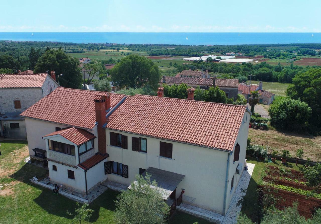 Apartment Kuki Пореч Екстер'єр фото
